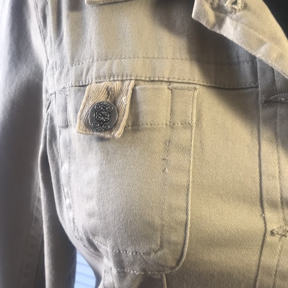 Brown jean jacket. Size small. Cotton/spandex. - Picture 7 of 12
